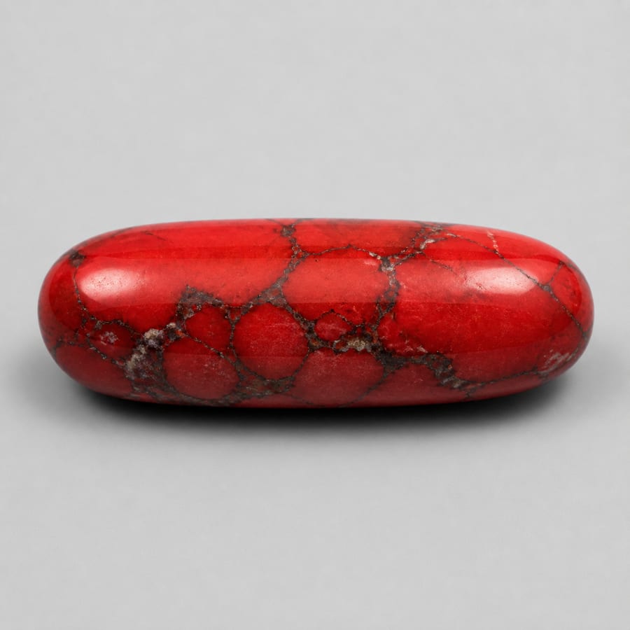 Howlite teintée rouge - Variante polie